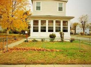 201 Cooper St, Beverly, NJ 08010