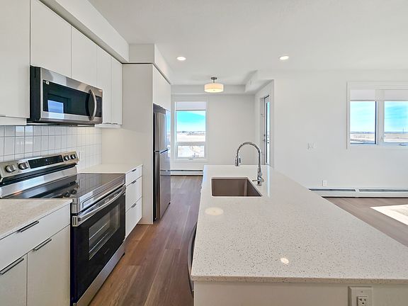 3rd image of 8500 19th Ave SE Unit 4517