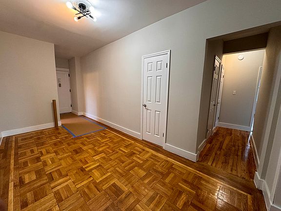 5th image of 631 Academy St #44B