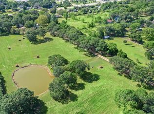 305 Hill St, Sealy, TX 77474