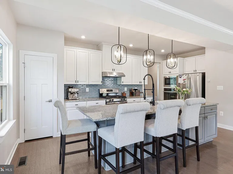 9202 Wood Creek Cir — Photo 14