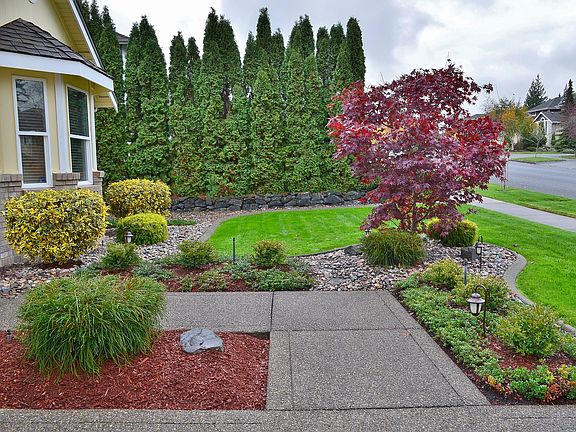 3rd image of 2803 18th St SE