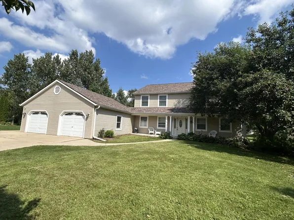875 Hancock COURT #877, Oconomowoc, WI 53066