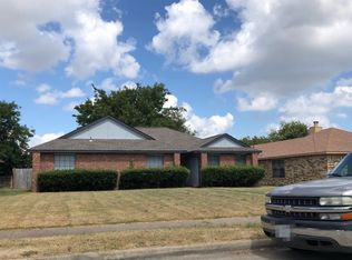 1382 Roan Dr, Lancaster, TX 75134
