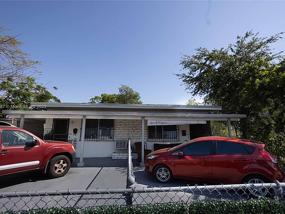 2nd image of 2135 & 2137 NW 1st Ter