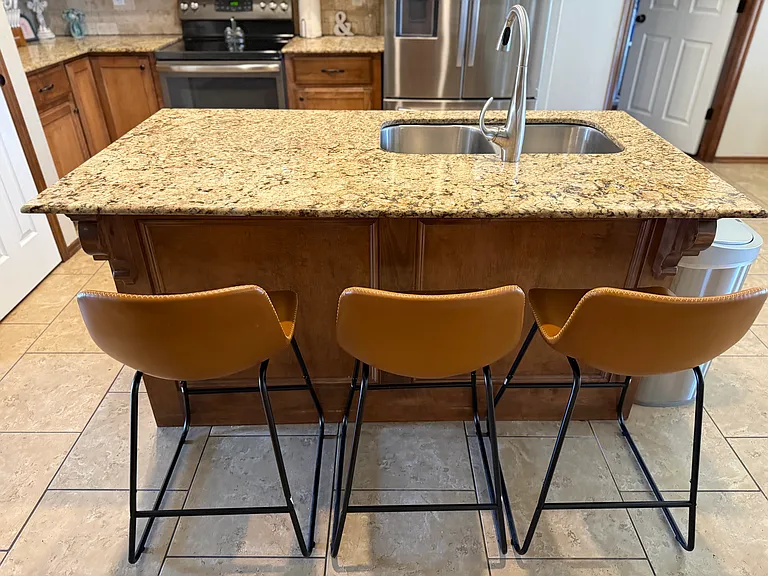 Kitchen Bar