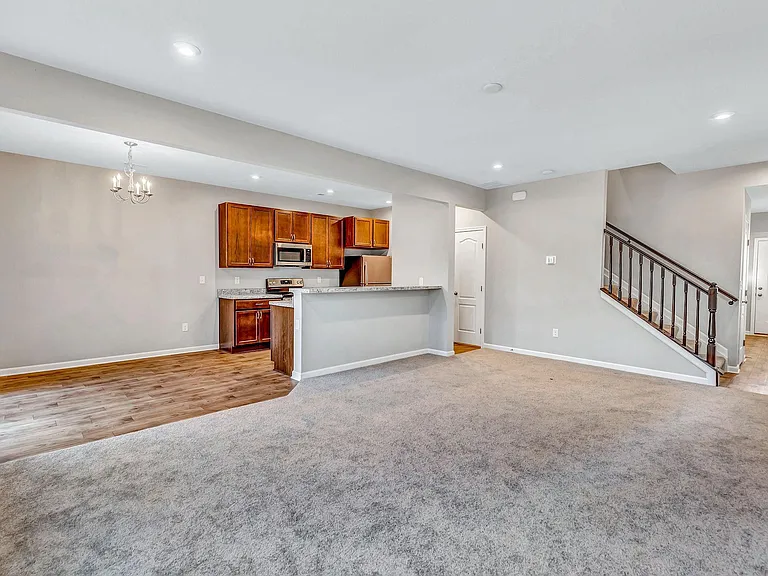 5849 Parkview Ln — Photo 18