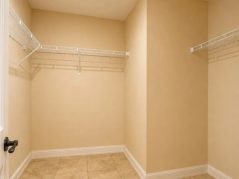 4035 SW 8th Pl #101 — Photo 10