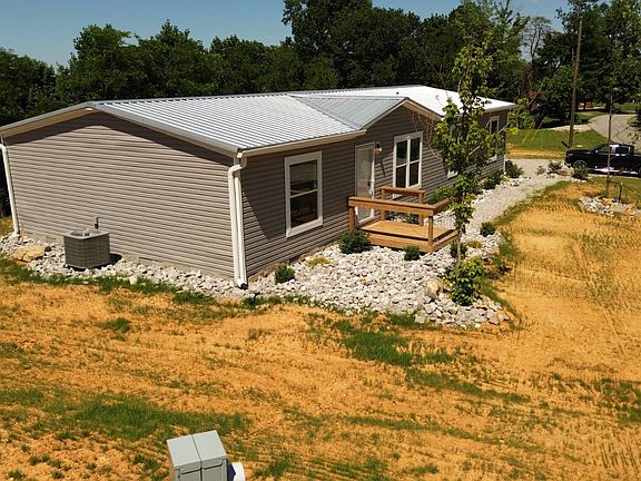 3rd image of 154 Brown Jones Rd