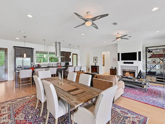 3rd image of 13167 Riverwalk Cir