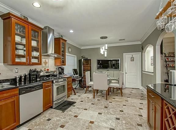 4th image of 11287 Winrock Dr