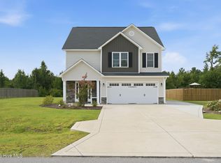 273 W Broughton Lane, Rocky Point, NC 28457