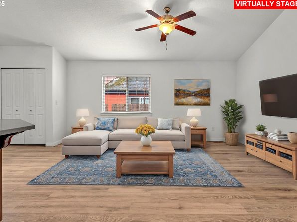 salem-oregon-2101567058 picture