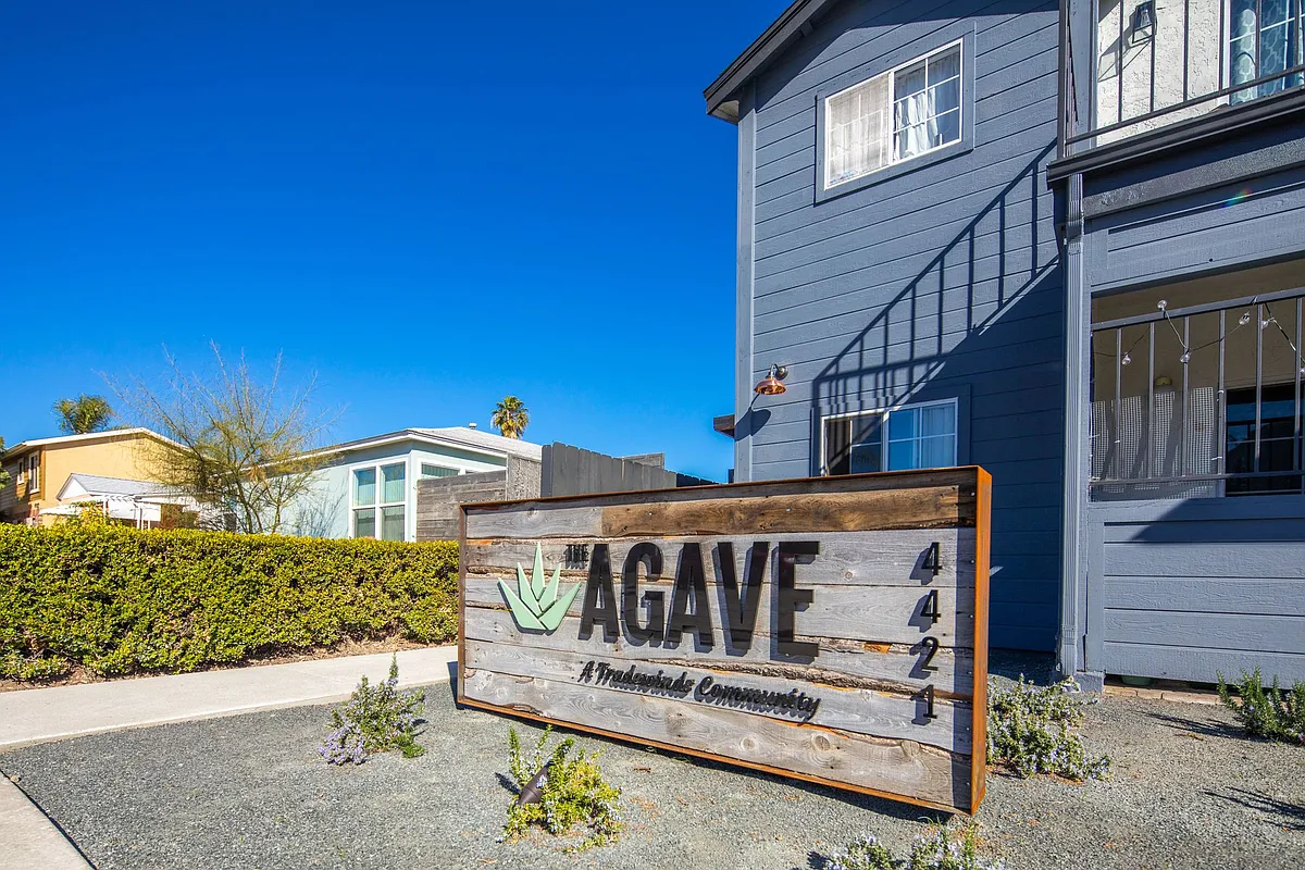 Building Photo - Agave