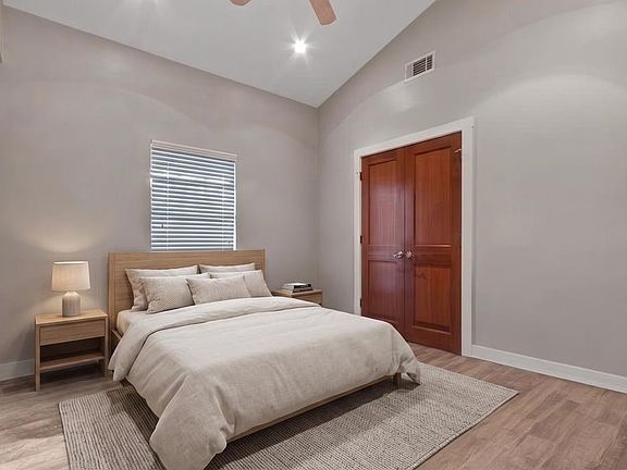 5th image of 528 Indian Hill Blvd