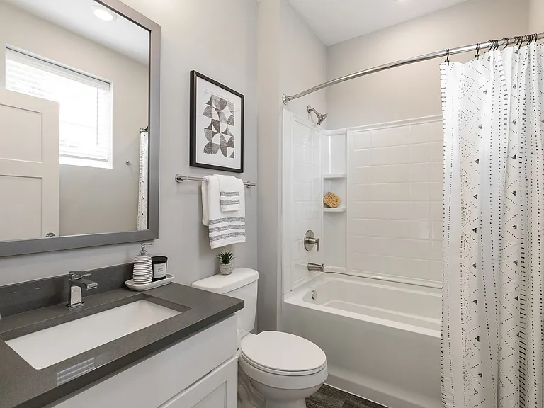 Oakbrook Townhomes — Photo 6
