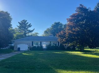 5225 Sanders Dr, Toledo, OH 43615