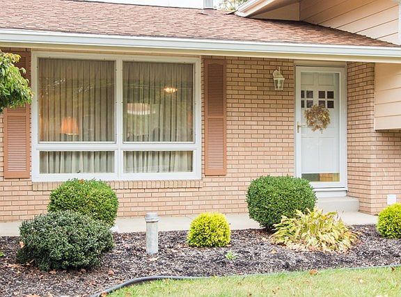 3rd image of 1303 Bellview Dr