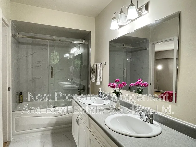 1137 Crestline Rd — Photo 16