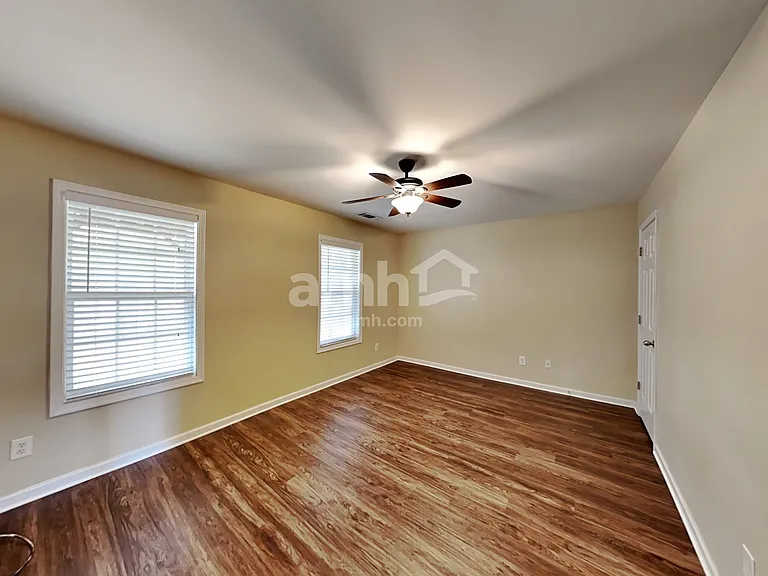 1954 Firelight Ln — Photo 17