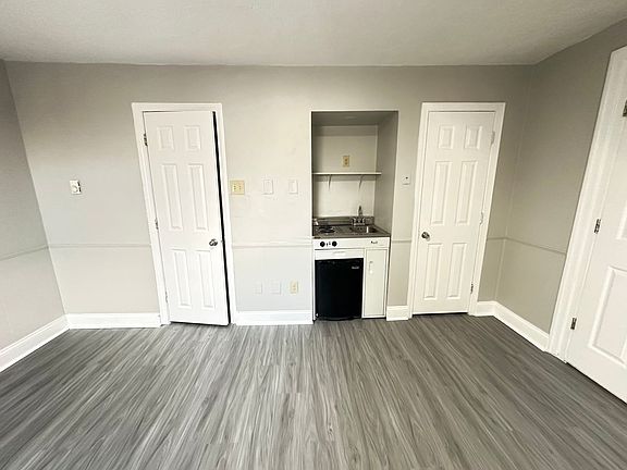 2nd image of 14-20 Amory St #4