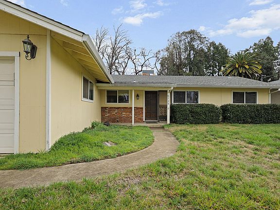 2nd image of 6725 Reflection St