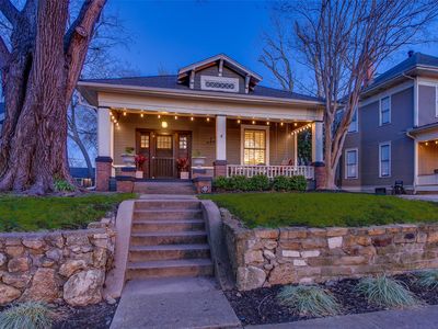 124 N Clinton Ave, Dallas, TX, 75208