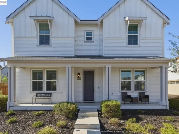 4450 Sunset View Dr, Dublin, CA 94568