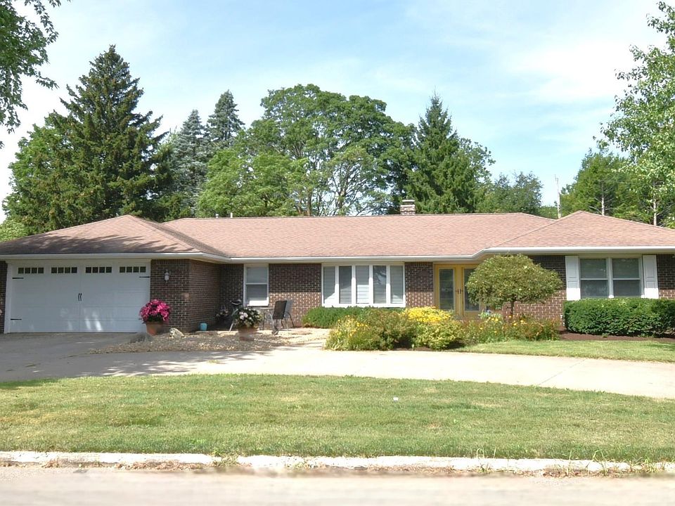 1st image of 602 S Park Dr