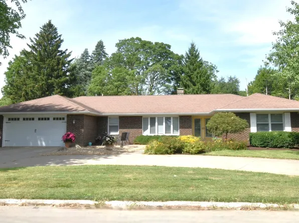 602 S Park Dr, Fowler, IN 47944