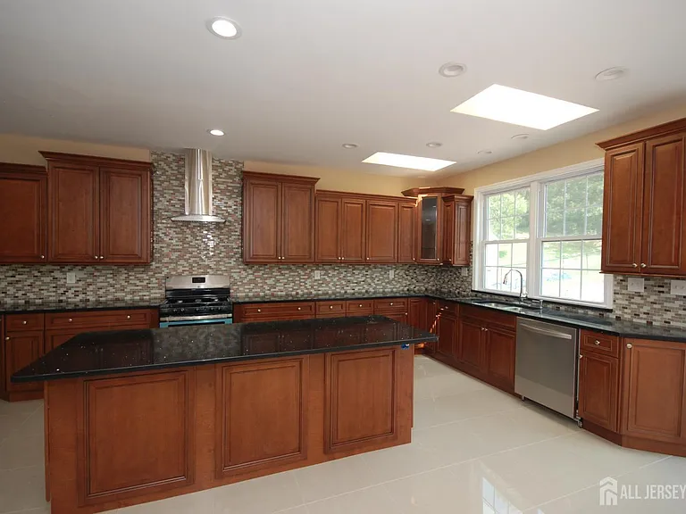41 Fritz Dr — Photo 10