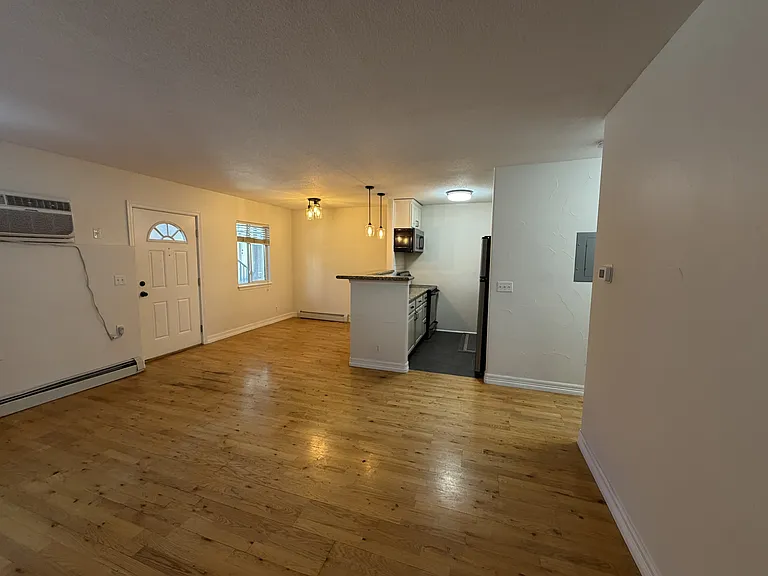 2345 N Clay St #8 — Photo 6