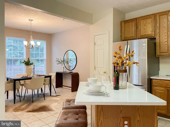 9922 Redwing Dr #9922, Perry Hall, MD 21128