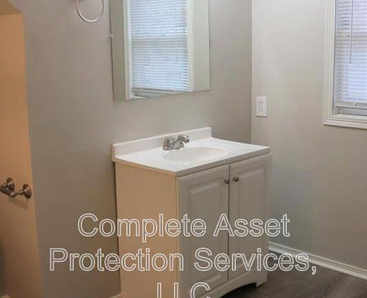3rd image of 412 Wabash St Unit 2