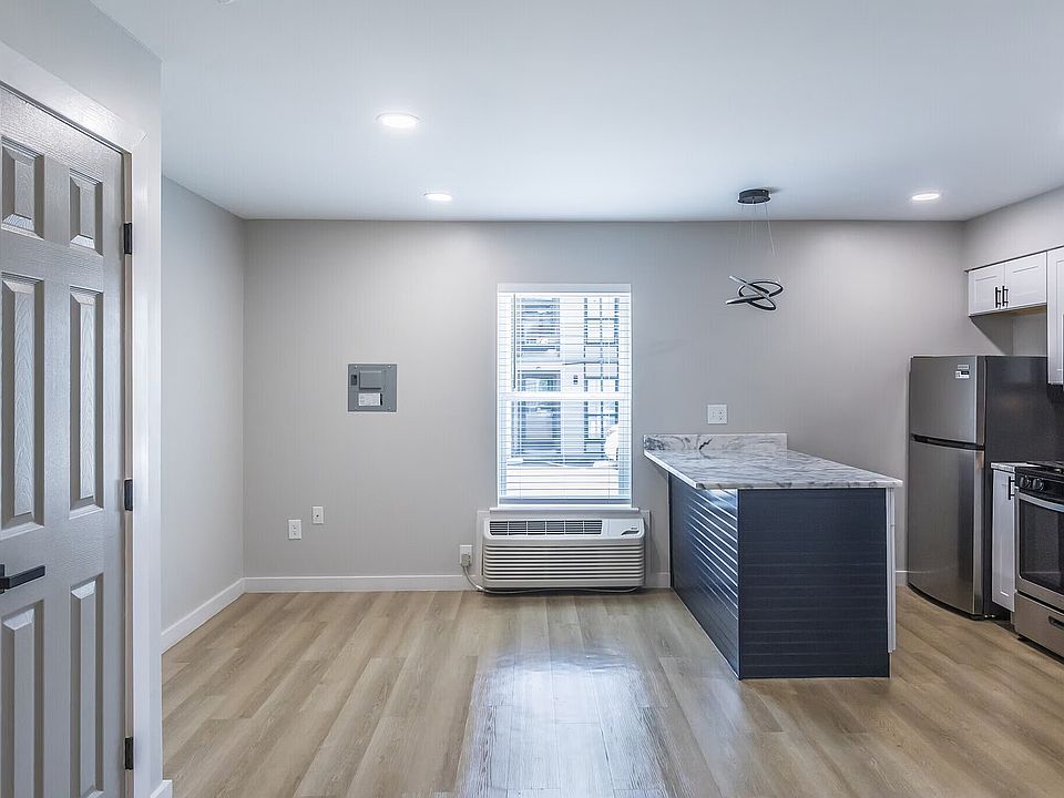 Experience the modern elegance of this open-concept kitchen, perfect for entertaining.