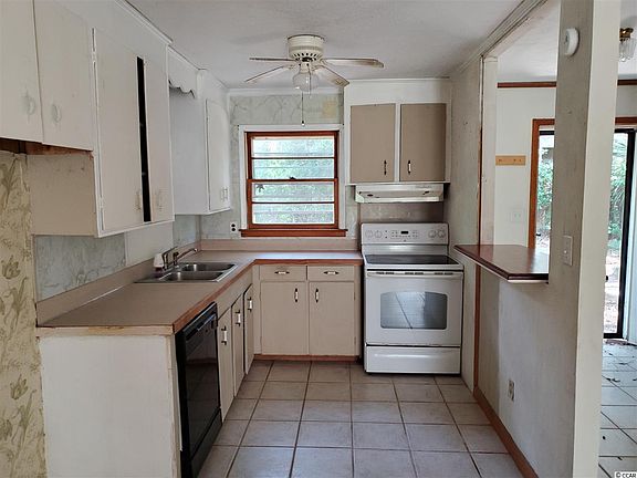 2nd image of 6506 Wildwood Dr. #B