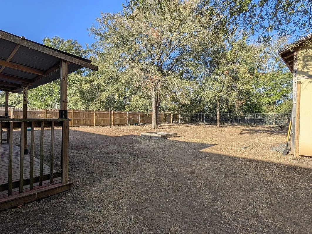 3 bed, 2.0 bath, 1222 sqft, $1,800 — Photo 3