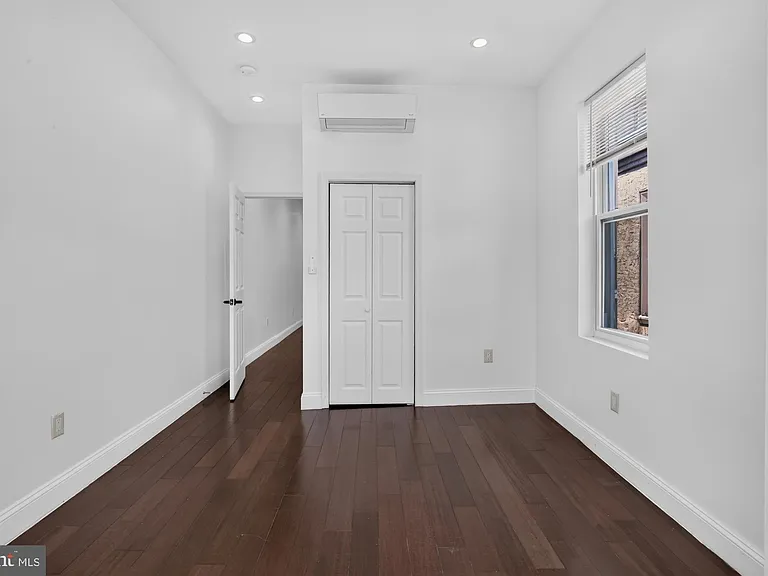 2319 N College Ave #B — Photo 24