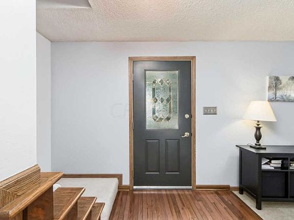 2nd image of 7359 Oakmeadows Dr