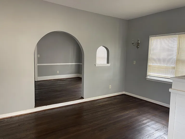 2162 Montrose Ave SE — Photo 8
