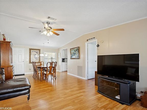 2nd image of 39 Pelican Dr S