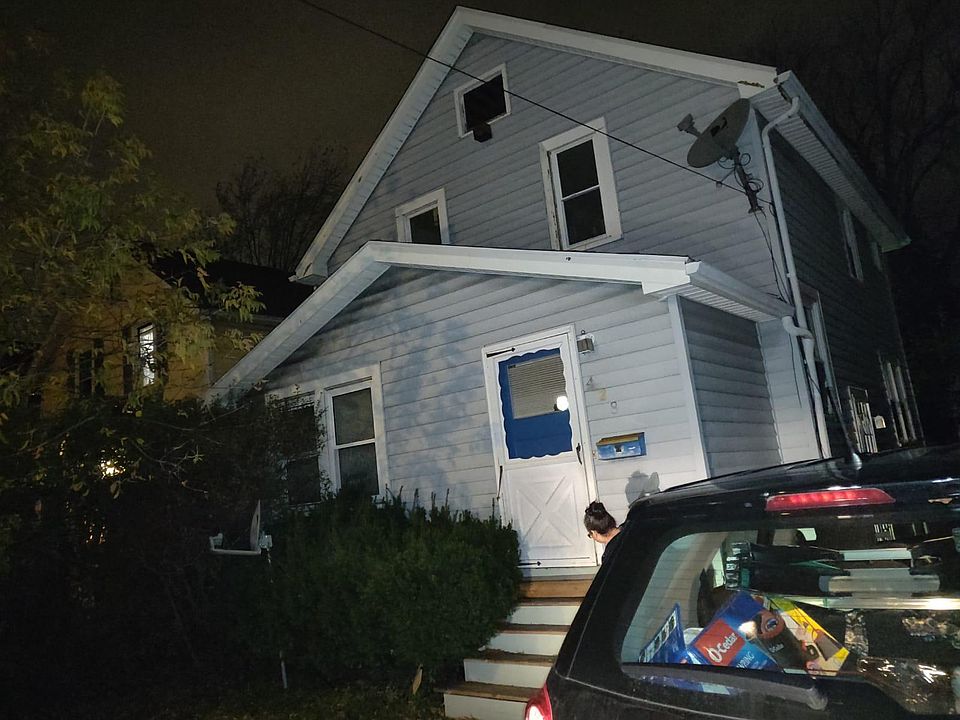 1st image of 330 Shirley Ave