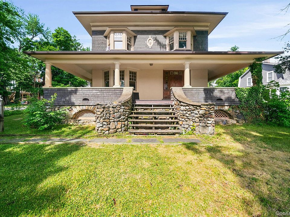 1st image of 58 Leroy Pl