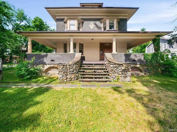 58 Leroy Pl