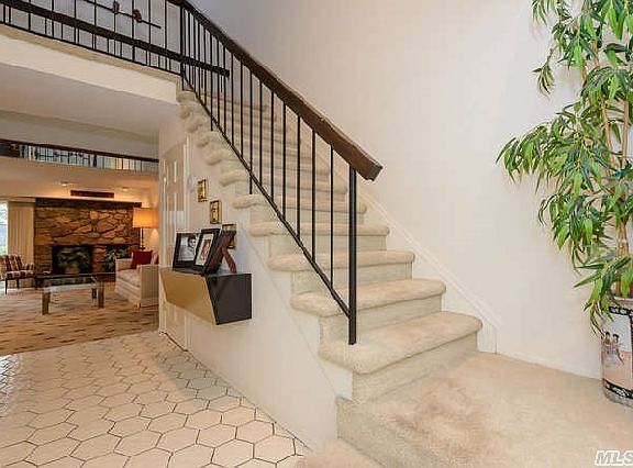 5th image of 7 Wimbledon Ct