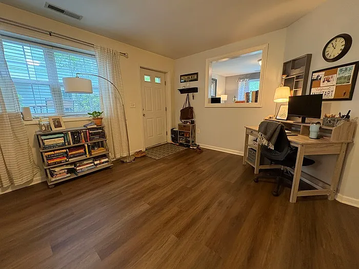 304 Sweet Bay Pl #A — Photo 10