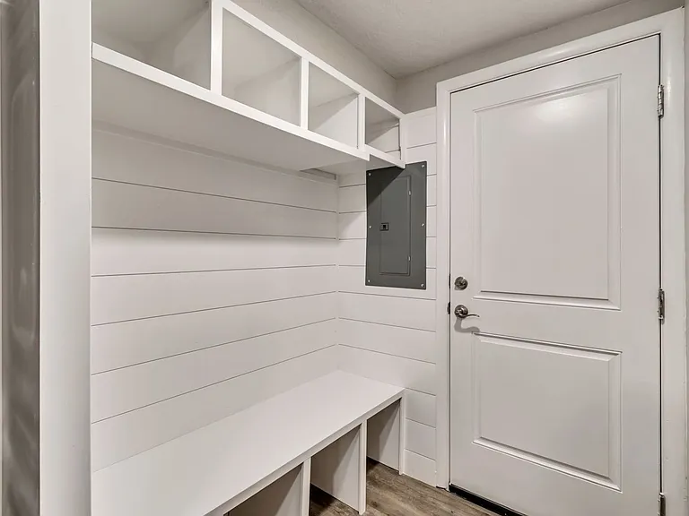 1260 E Alameda Ave — Photo 20
