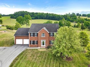 4541 Country Club Rd, Troutville, VA 24175