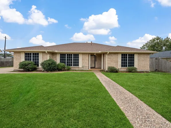 8022 Bayside Blvd, Baytown, TX 77523