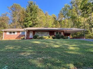 154 Garland St, Waynesville, NC 28786